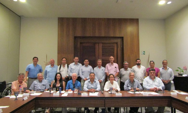 Reunión de empresarios con Michelle Fridman, secretaria de Turismo de Jalisco.