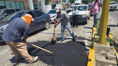 bacheo en algunos puntos estratégicos de la ciudad.
