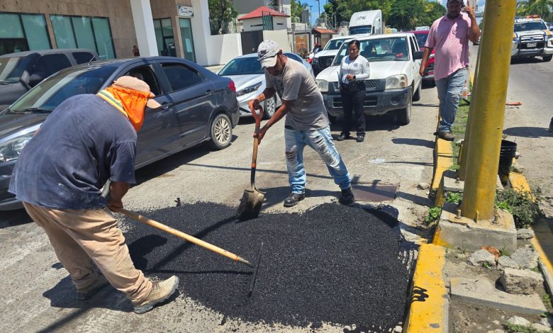 bacheo en algunos puntos estratégicos de la ciudad.