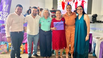 Celebra DIF a los adultos mayores, la“Cana al Aire,