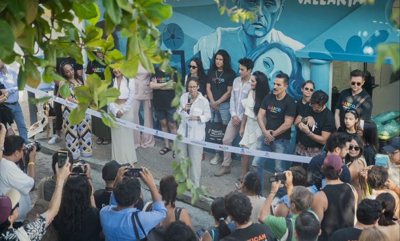 Puerto Vallarta rinde homenaje a “La Noche de la Iguana”