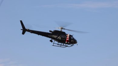 Santa Claus llega en helicóptero