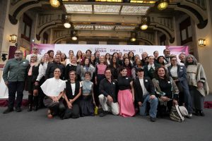 La presidenta Claudia Sheinbaum Pardo anunció, en Palacio Nacional, un plan de fortalecimiento para la industria cinematográfica nacional con apoyos e incentivos que detonen el empleo, fortalezcan la cadena productiva local y consoliden la competitividad del país