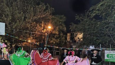 Docentes vallartenses en “Una Velada en el Puerto”