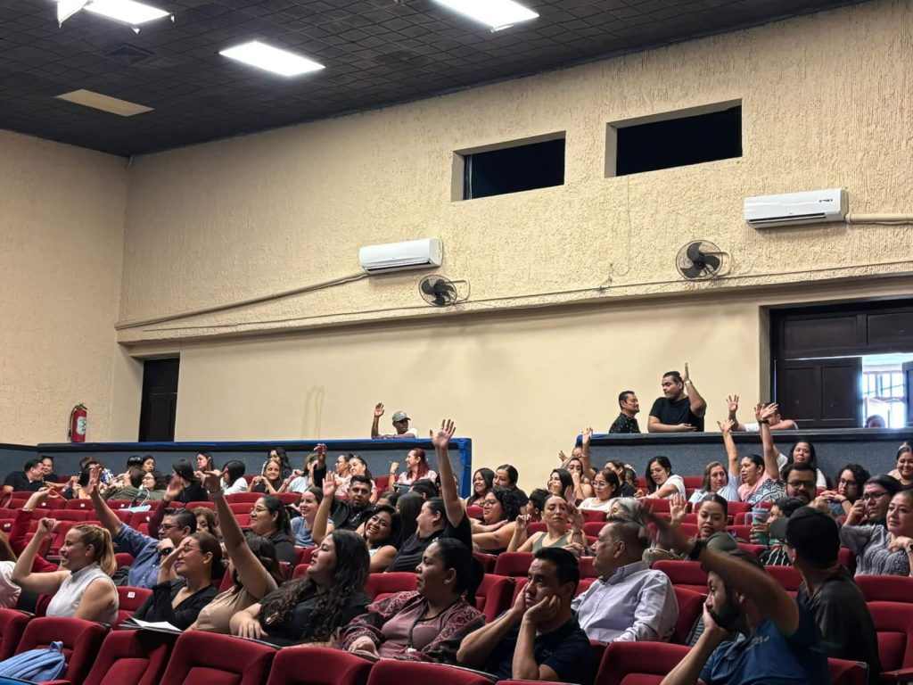 El encuentro reunió a familias y docentes para fortalecer la prevención desde la infancia y promover entornos saludables.