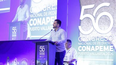 Reconoce Luis Munguía a pediatras de México