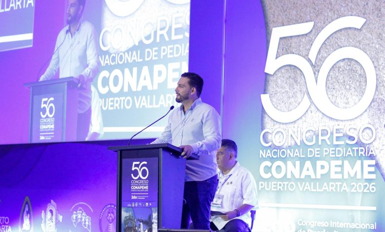 Reconoce Luis Munguía a pediatras de México