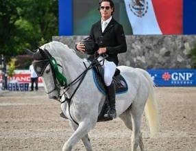 Francisco Lomelín Campeón del Mundo en Canada