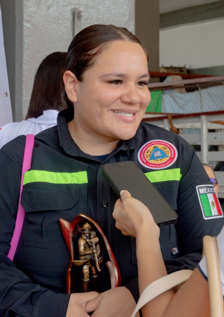 Nací para ser bombera”: Jhovana Estrella