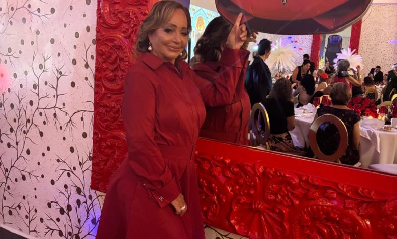 EVA CONTRERAS SANDOVAL: 70 AÑOS DE ELEGANCIA, GLAMOUR Y GRANDES AFECTOS
