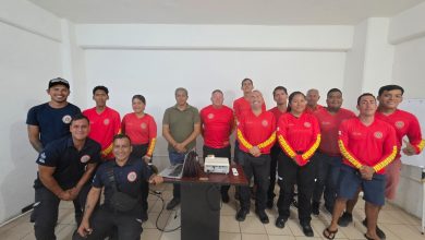 Capacitan a elementos de Salvamento Acuático en certificación Blue Flag